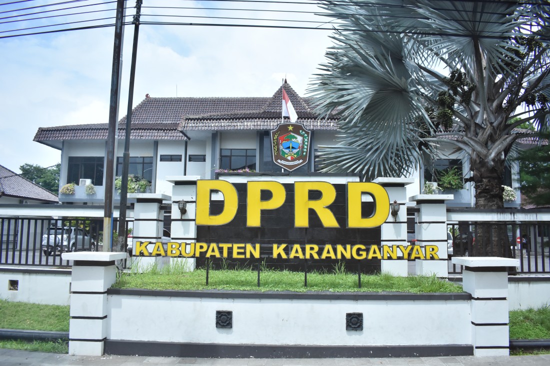 Sekretariat DPRD (3)
