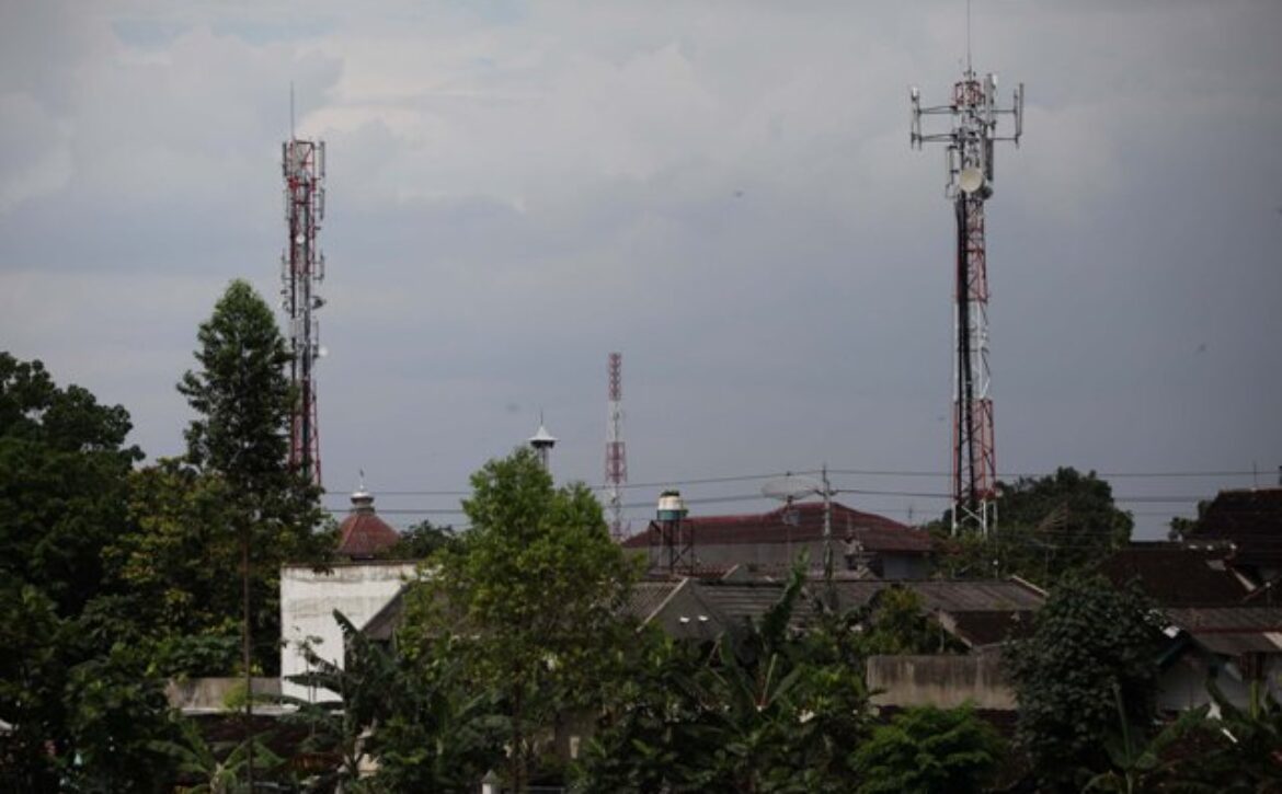 090312_SOLO_tower-BTS4