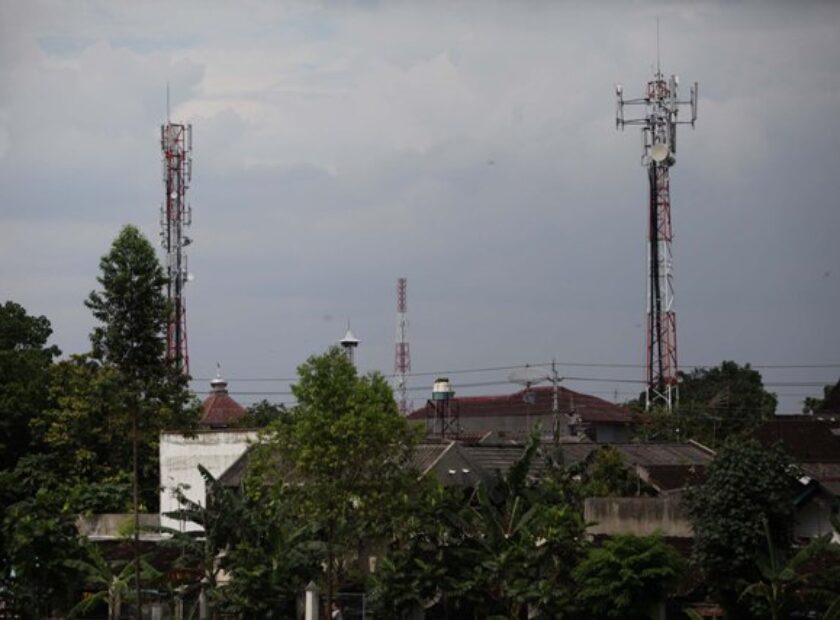 090312_SOLO_tower-BTS4