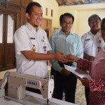 Bantuan Mesin Jahit Tas dari BAZNAS
