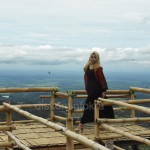 Lenggak-lenggok Duta Wisata di Jembatan Selfie