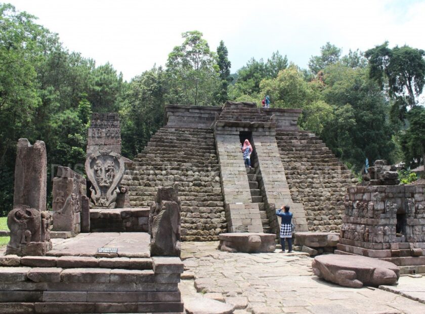 candi sukuh 1