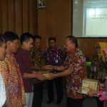 Kartu Tani Mudahkan Dapatkan Pupuk Subsidi