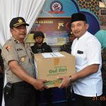 Wakil Bupati Karanganyar Bagikan Bingkisan Bagi Petugas