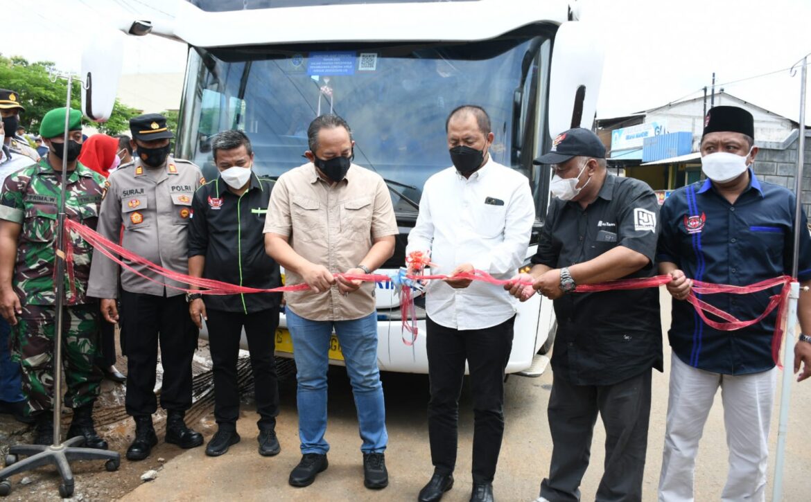 Launching Trayek 12 PO Bus Jatipuro-Jakarta, dihadiri Bupati dan Wakil Bupati