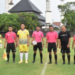 Laga Persahabatan Pemkab Karanganyar Melawan Pemkab Kendal Berlangsung Dramatis Ditengah Gerimis