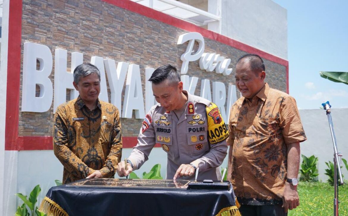 cdcf8f9b-9abc-4738-9ef9-b74ea6bb48fd