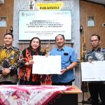 Bupati Karanganyar resmi melantik dan mengambil sumpah jabatan pejabat fungsional PKPM di DPMPTSP Kabupaten Karanganyar