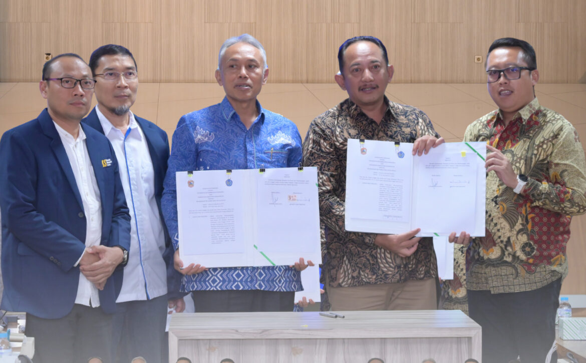 WhatsApp Image 2025-11-24 at 08.18.24